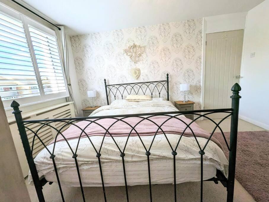 Spacious Lovely 3 Bed House In Keyworth Nottingham Suit Contractors Or Family Екстер'єр фото